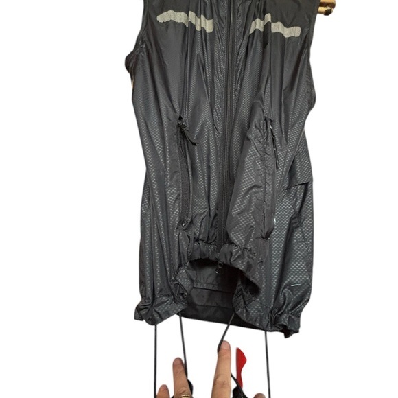 Polo Sport Lightweight Black Reflective Vest - Picture 8 of 10